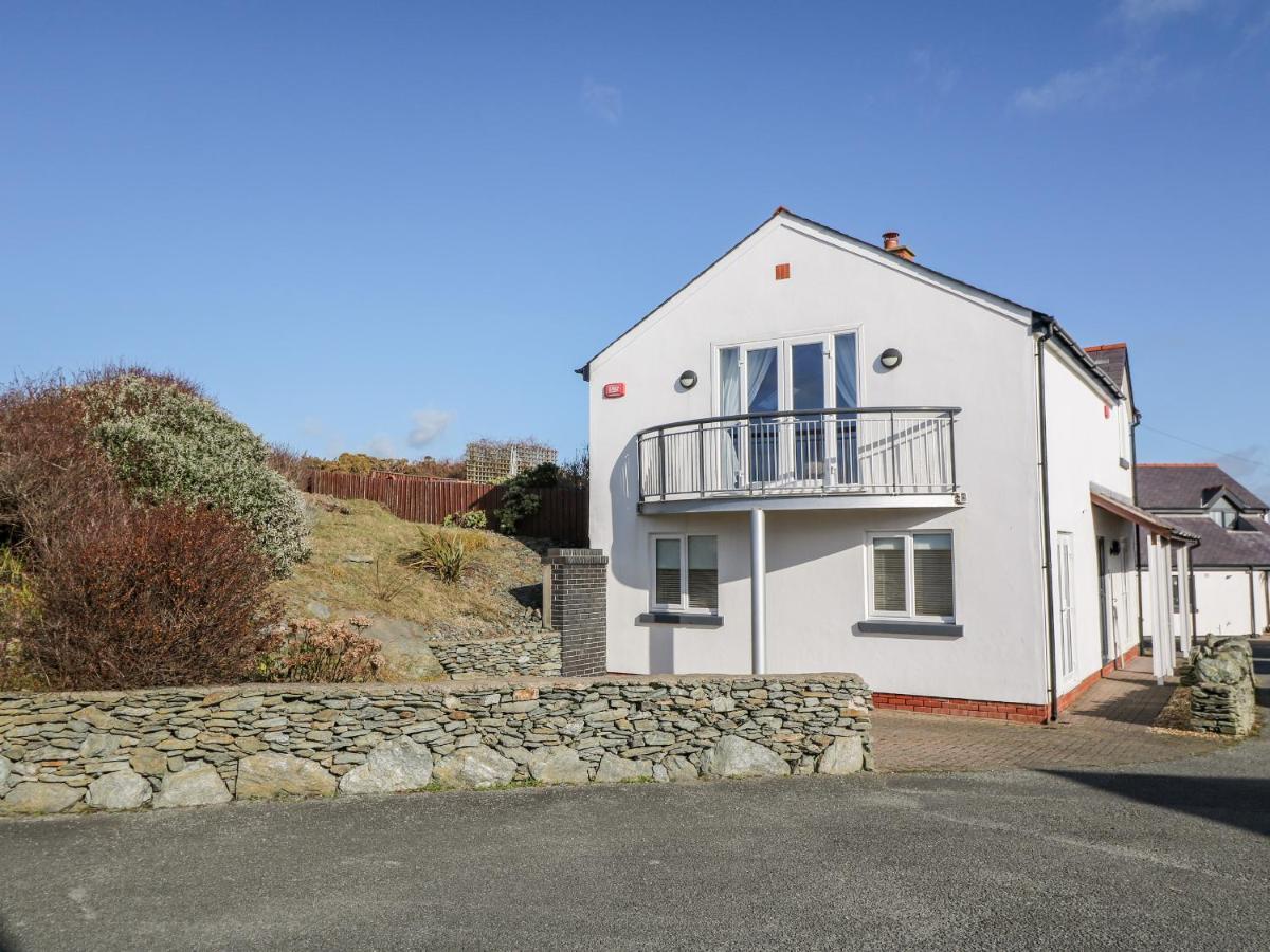 Bay View Villa Holyhead Exterior foto